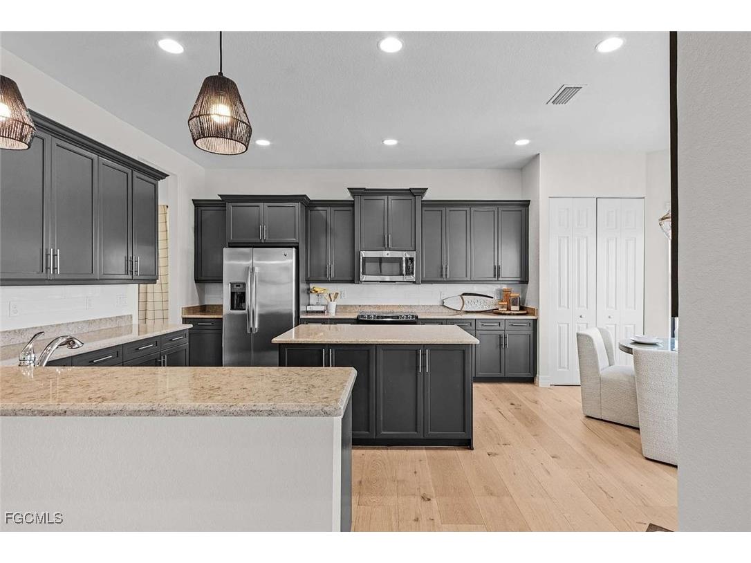 2906 Cinnamon Bay Circle Naples FL 34119 2025016079 image9