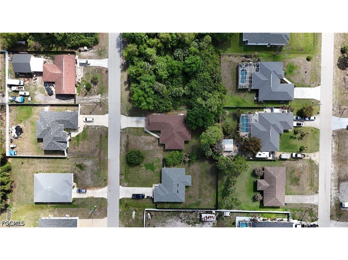 2907 12th Street W Lehigh Acres FL 33971 2026015700 image8