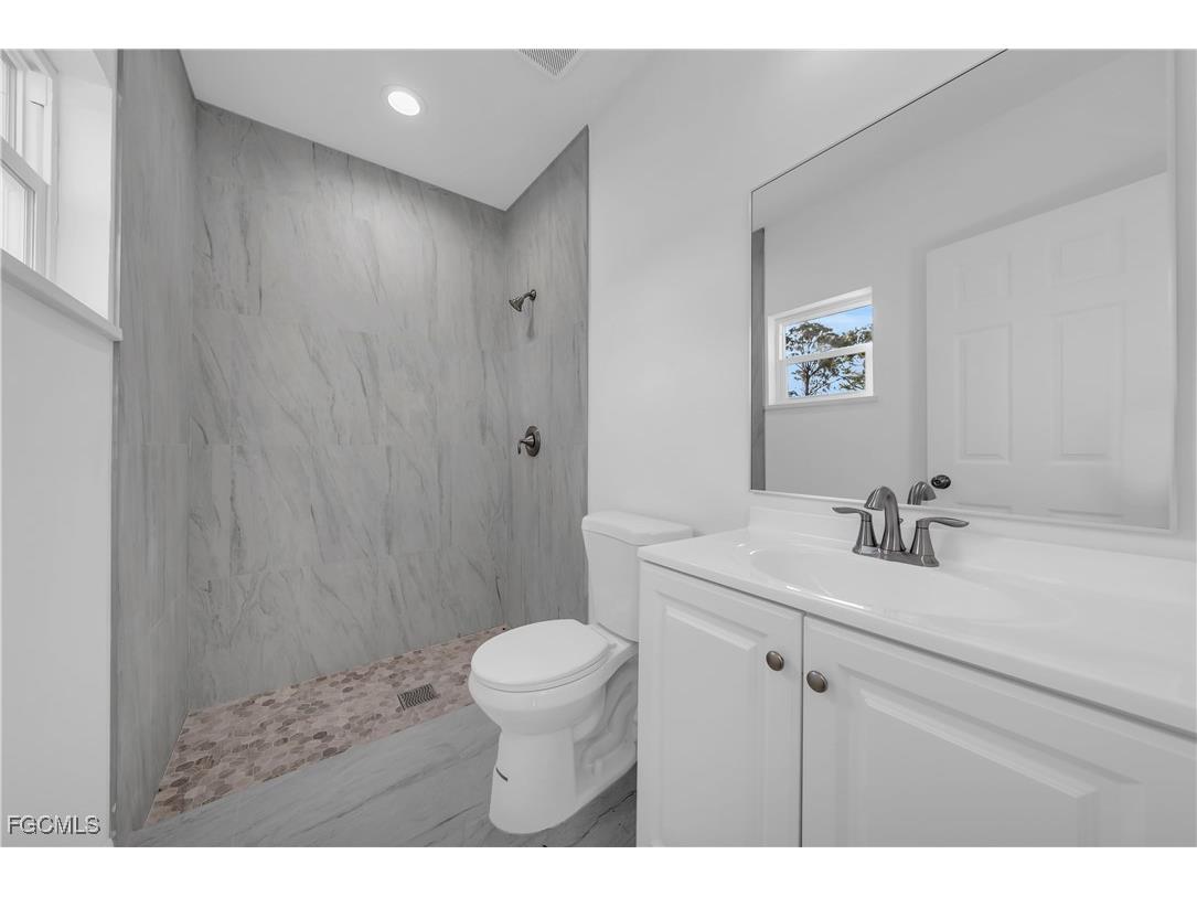 2907 8th Street W Lehigh Acres FL 33971 2026001131 image11