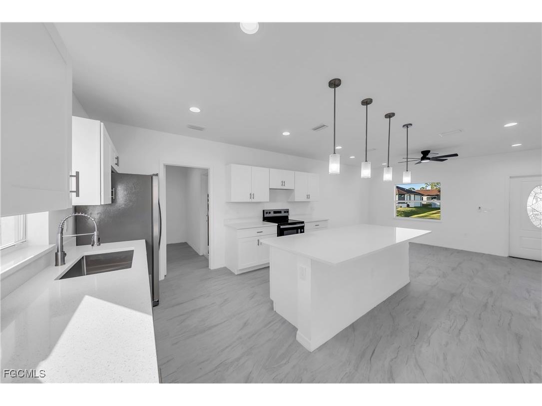 2907 8th Street W Lehigh Acres FL 33971 2026001131 image5