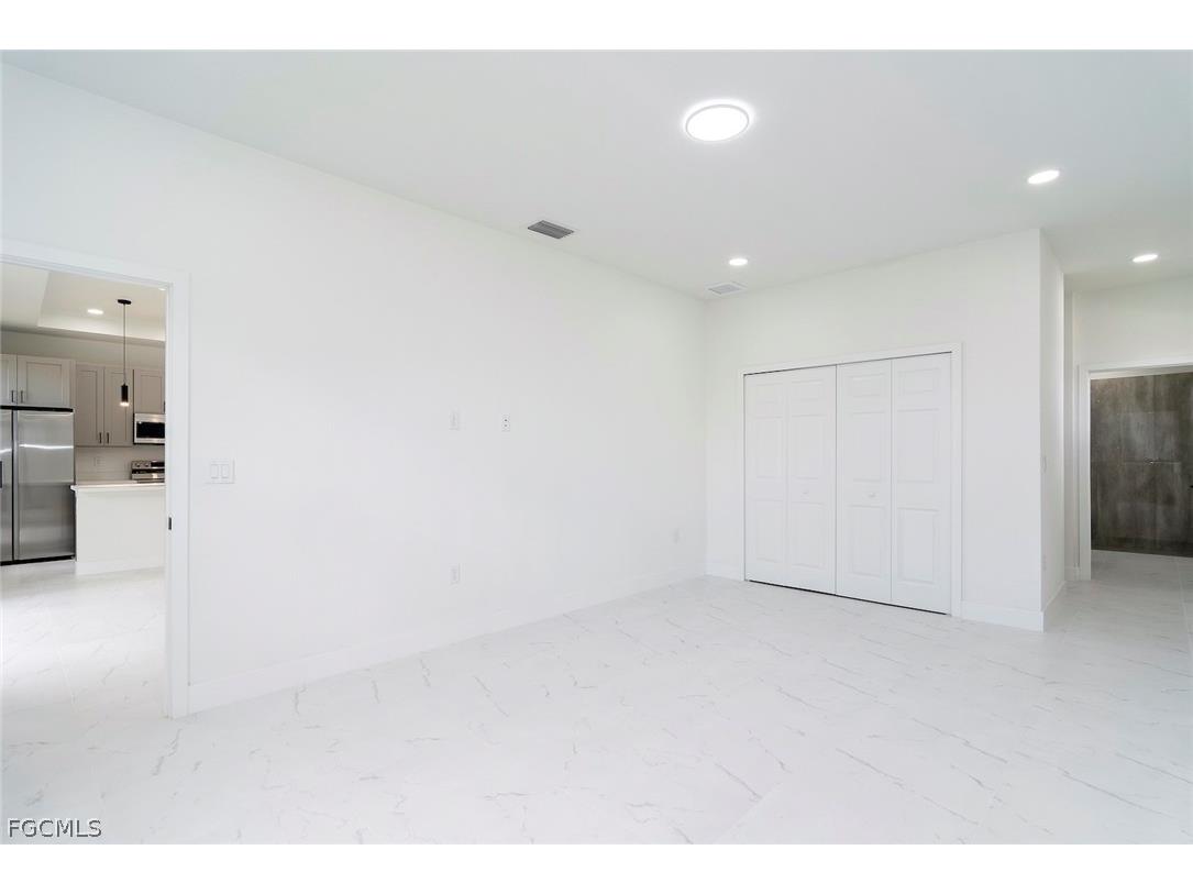 2907 Colin Avenue S Lehigh Acres FL 33976 2026007693 image11