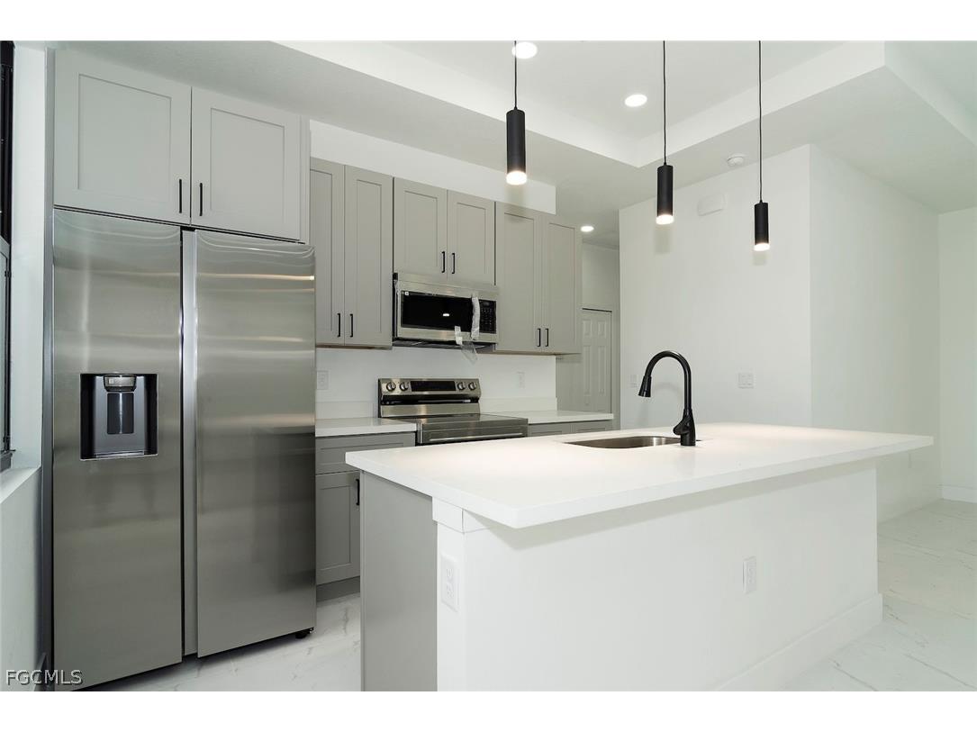 2907 Colin Avenue S Lehigh Acres FL 33976 2026007693 image5