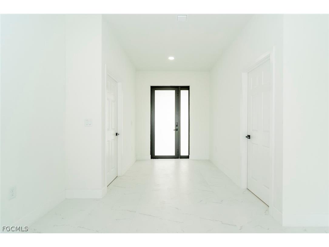 2907 Colin Avenue S Lehigh Acres FL 33976 2026007693 image9