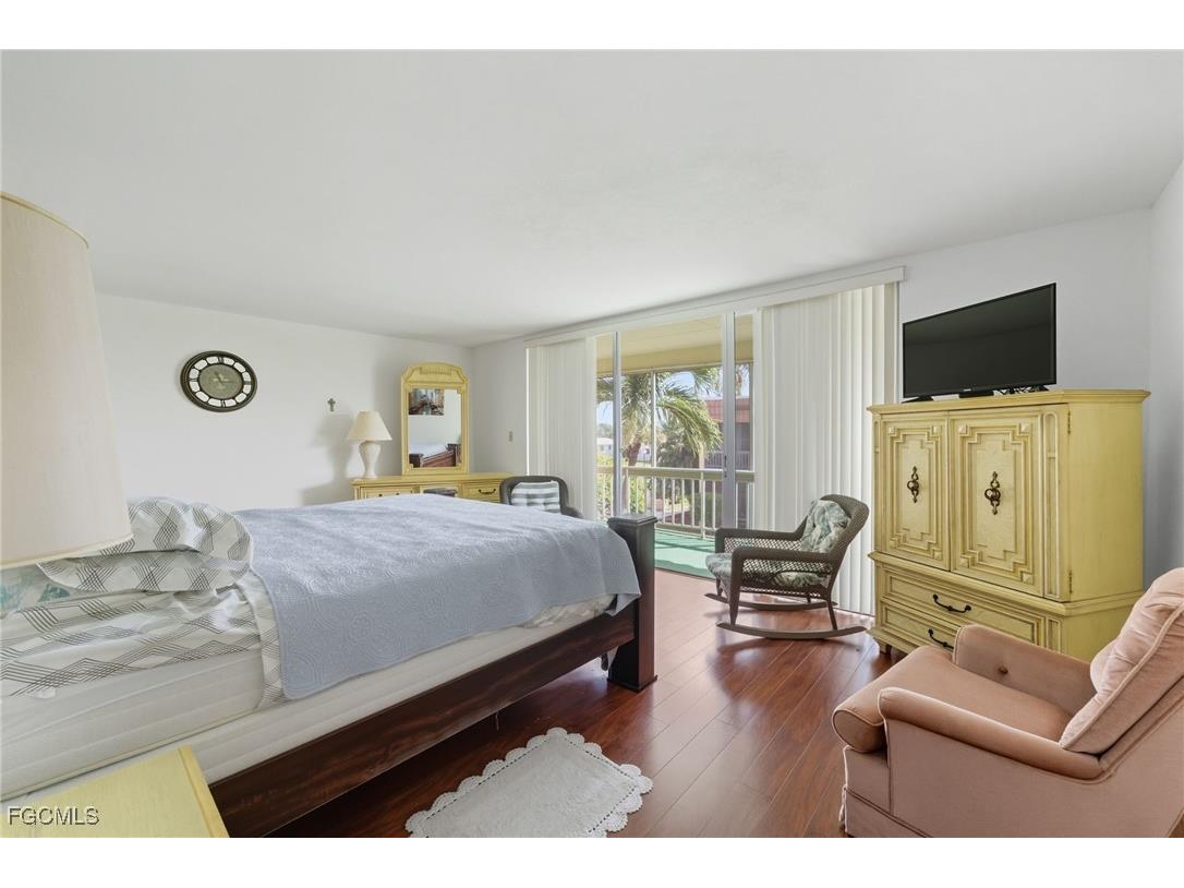 2907 Del Prado Boulevard S #B7 Cape Coral FL 33904 2025013798 image4