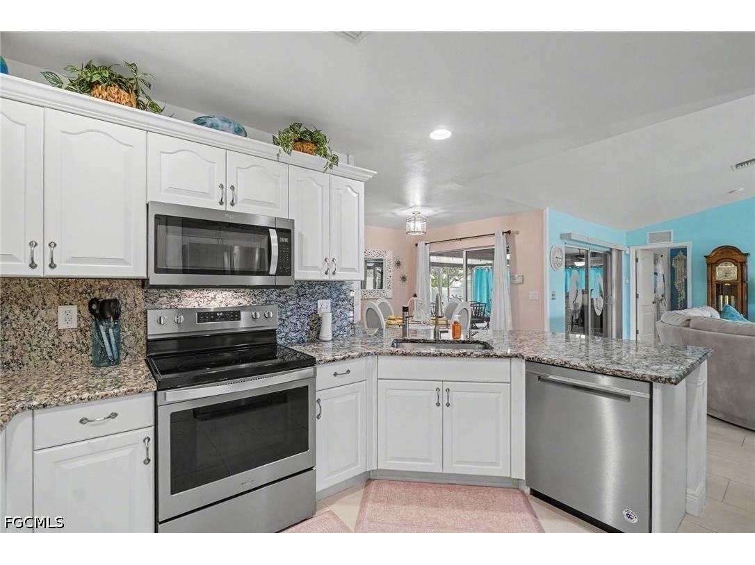 2907 NW 5th Place Cape Coral FL 33993 2026014326 image4
