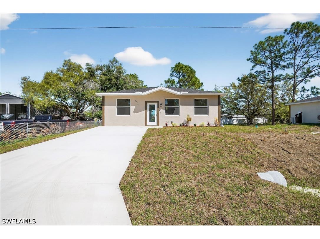 2908 52nd Street W Lehigh Acres FL 33971 226012702 image1