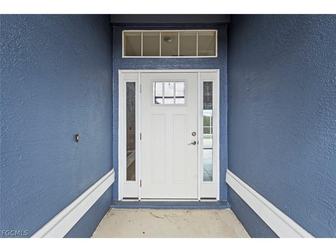 2908 Colin Avenue S Lehigh Acres FL 33976 2025011725 image3