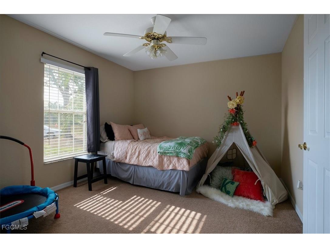 2908 Colin Avenue S Lehigh Acres FL 33976 2025011725 image4