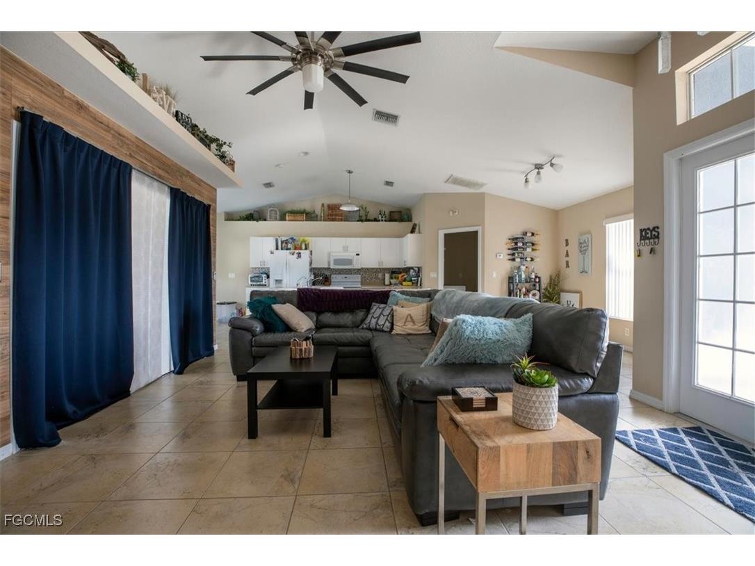 2908 Colin Avenue S Lehigh Acres FL 33976 2025011725 image7