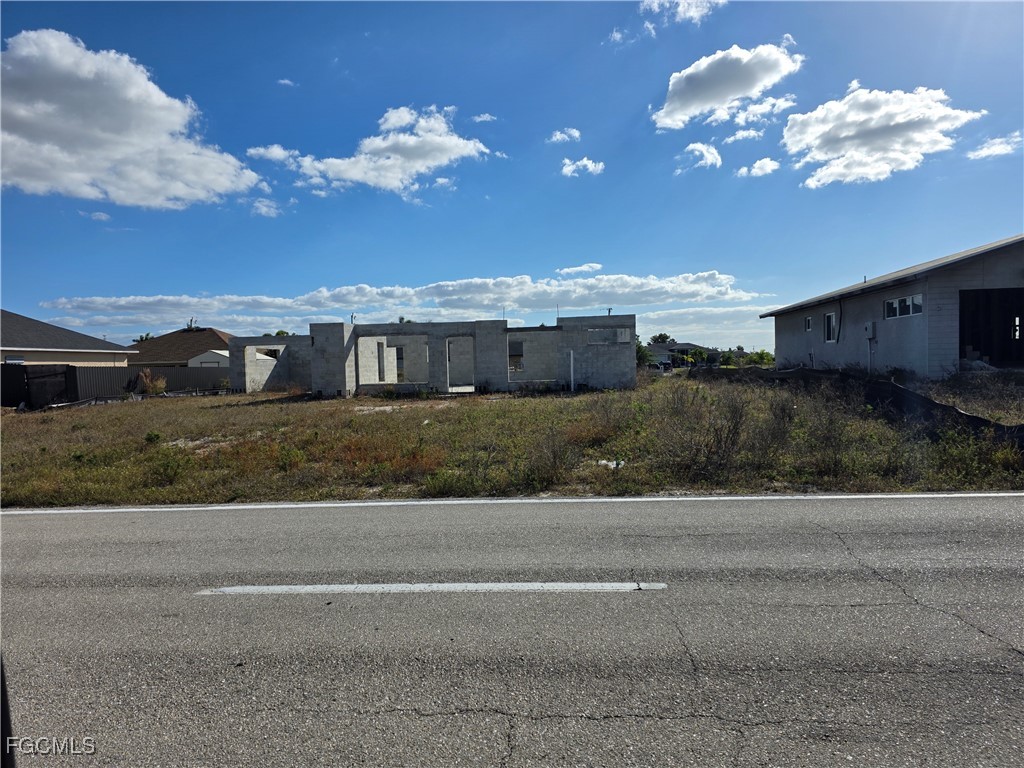 2908 Embers Parkway W Cape Coral FL 33993 2025025630 image1