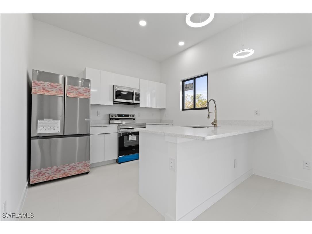 2908 NE 7th Place Cape Coral FL 33909 225061068 image10