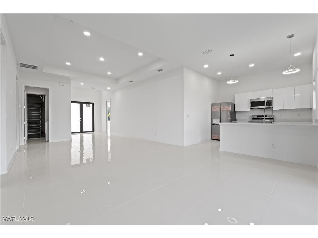 2908 NE 7th Place Cape Coral FL 33909 225061068 image8