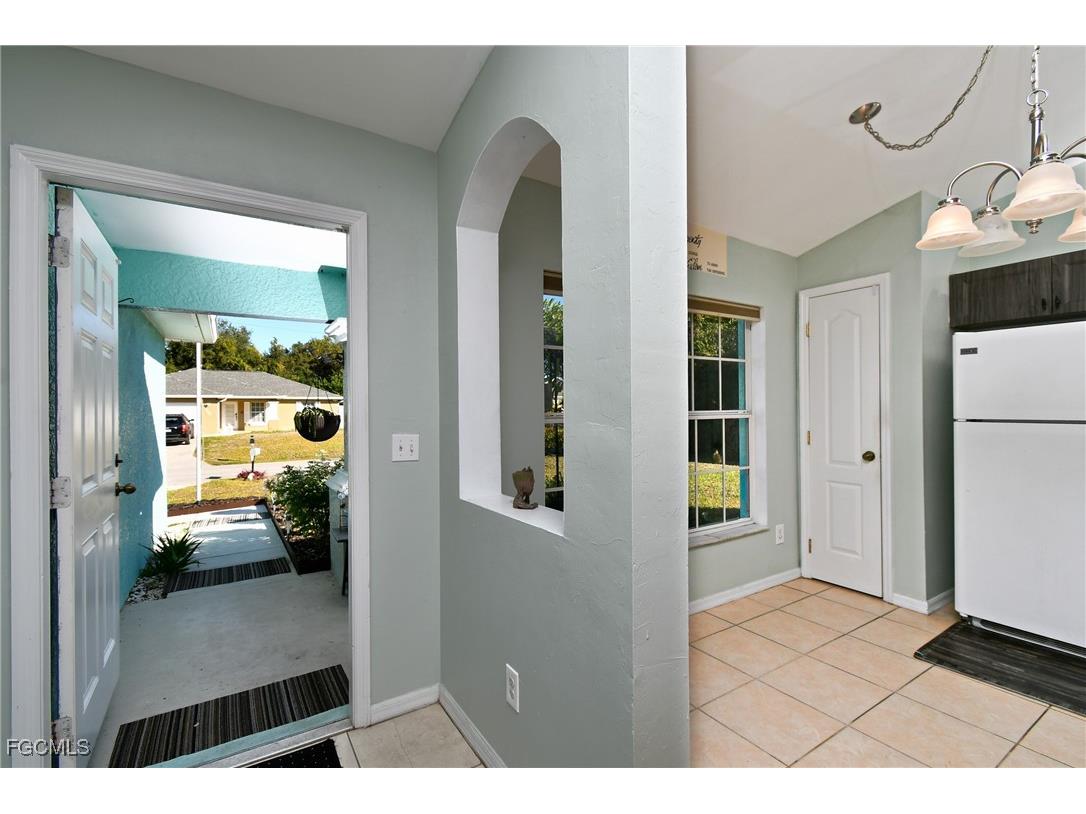 2909 2nd Street SW Lehigh Acres FL 33976 2025021863 image2