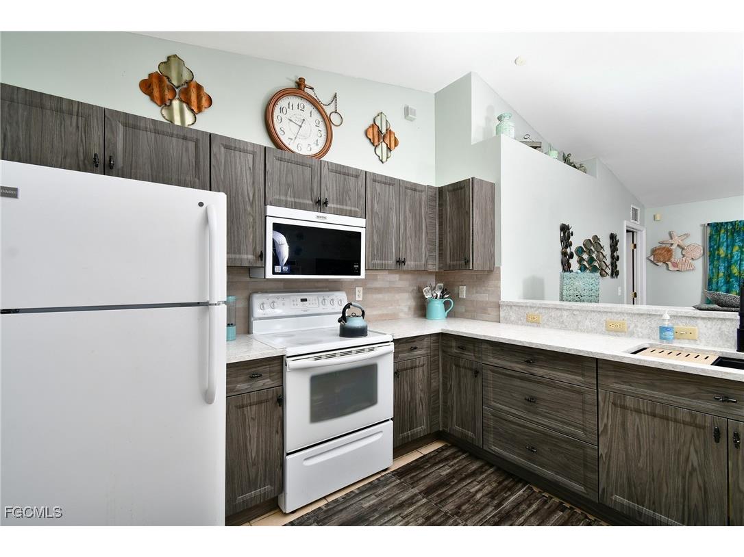 2909 2nd Street SW Lehigh Acres FL 33976 2025021863 image4