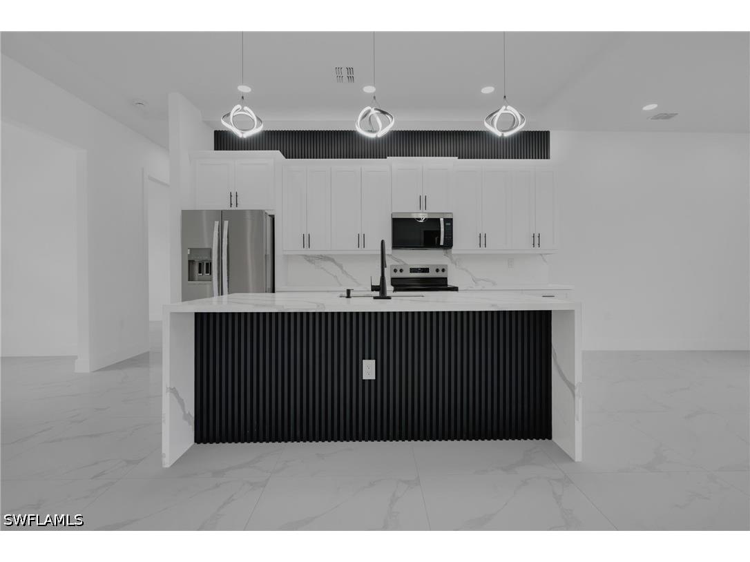 2909 Dora Avenue N Lehigh Acres FL 33971 226020770 image17