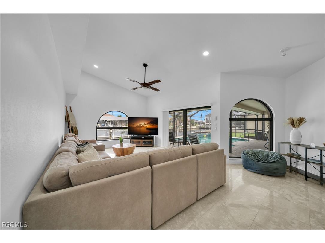 2909 SW 38th Terrace Cape Coral FL 33914 2026013501 image17