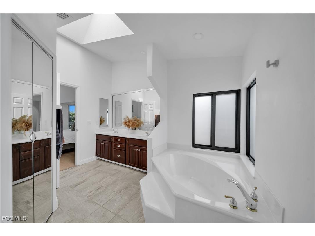 2909 SW 38th Terrace Cape Coral FL 33914 2026013501 image26