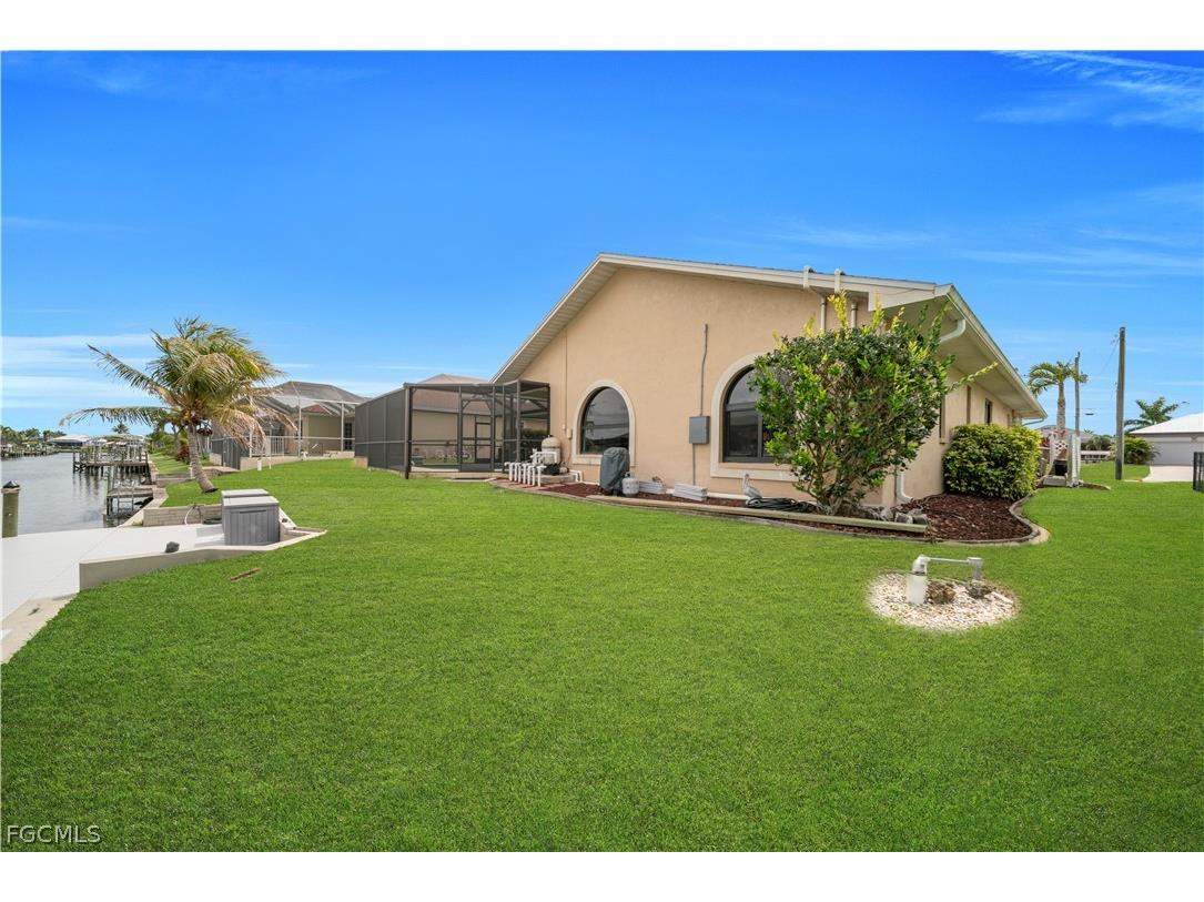 2909 SW 38th Terrace Cape Coral FL 33914 2026013501 image36