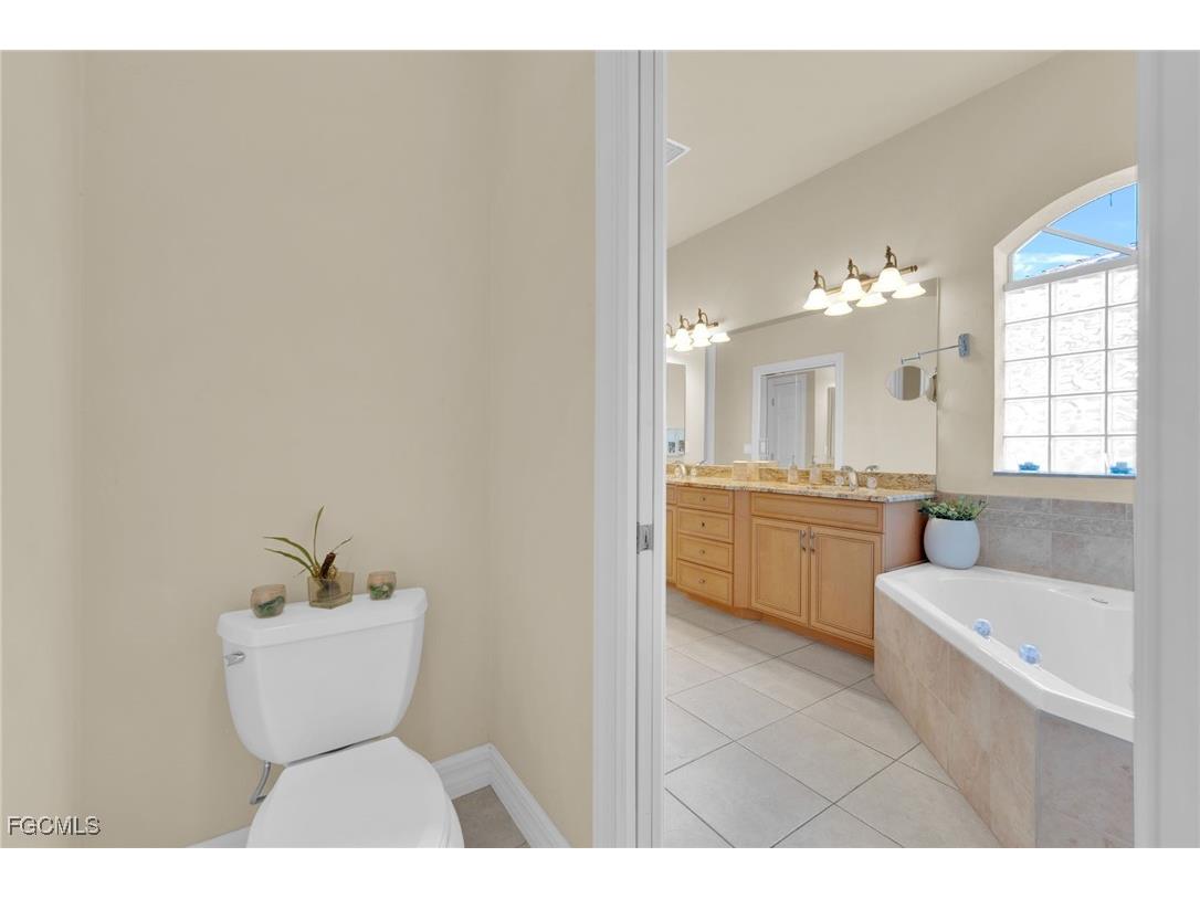 2909 SW 39th Street Cape Coral FL 33914 2025025693 image35