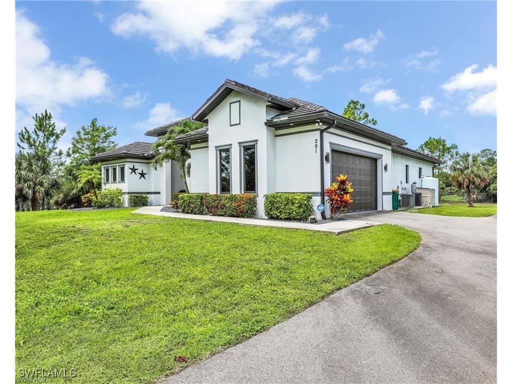 291 10th Street SE Naples FL 34117 225073209 image1