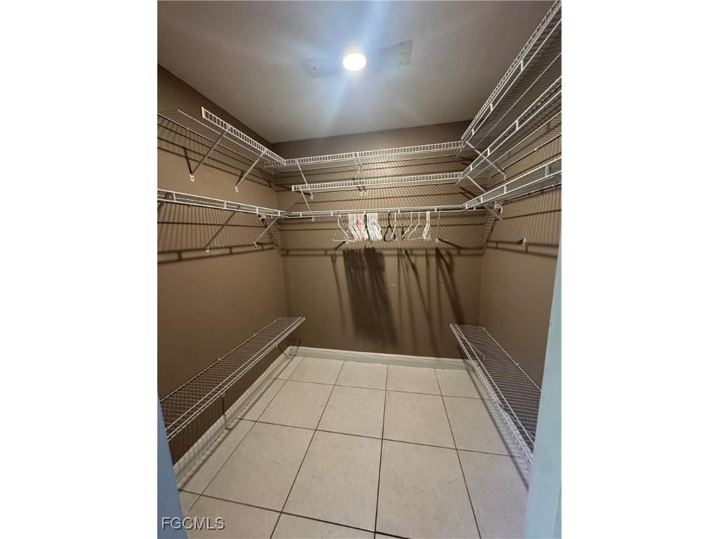 291 16th Street NE #1 Naples FL 34120 2025022278 image4