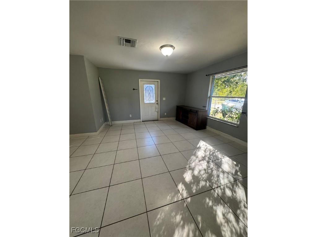 291 16th Street NE #1 Naples FL 34120 2025022278 image5