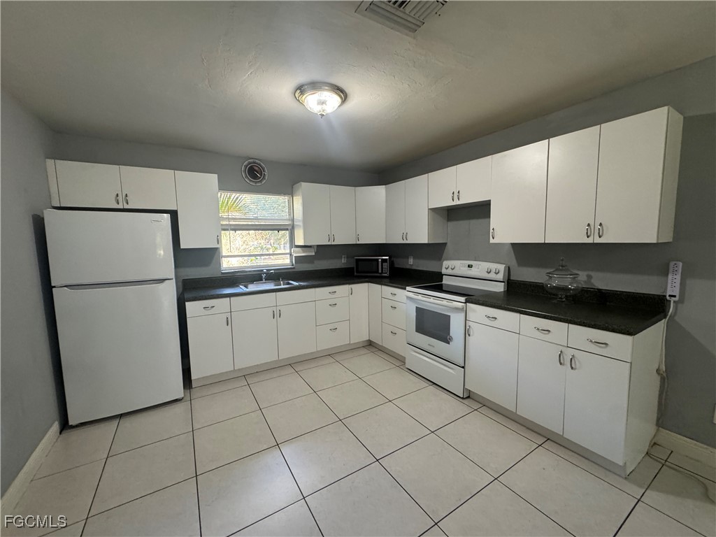 291 16th Street NE #1 Naples FL 34120 2025022278 image9