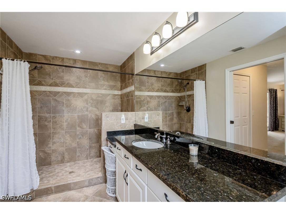 2910 2nd Street NE Naples FL 34120 226013788 image22
