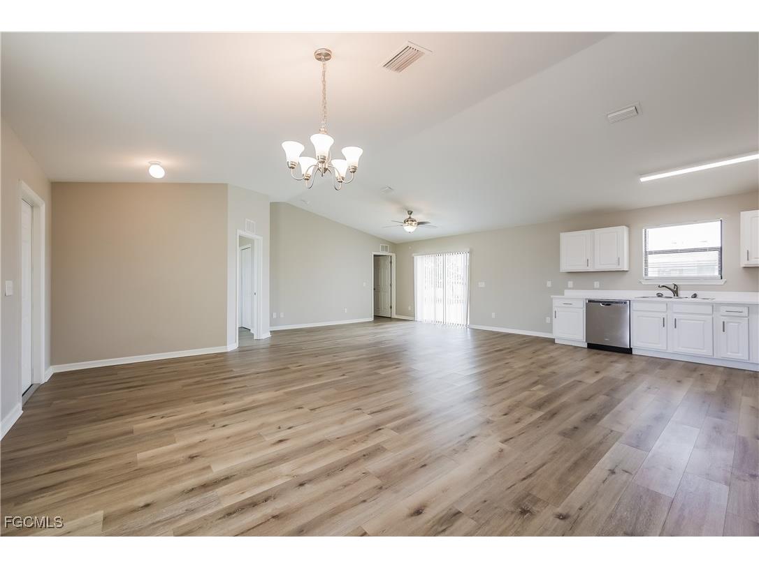 2910 36th Street SW Lehigh Acres FL 33976 2025015293 image4