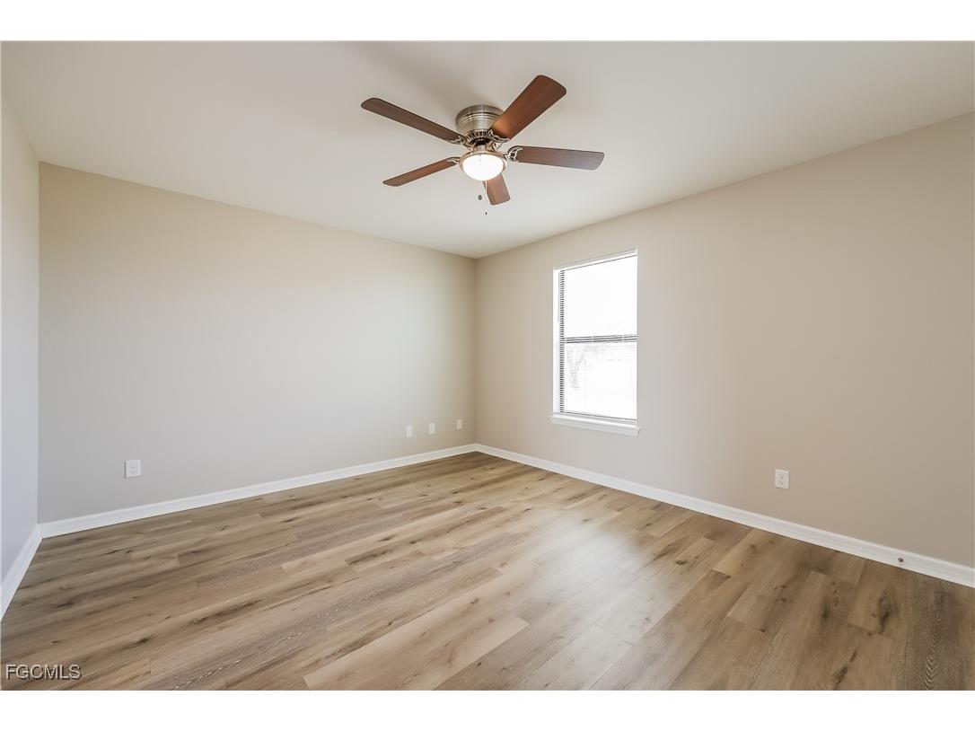 2910 36th Street SW Lehigh Acres FL 33976 2025015293 image7