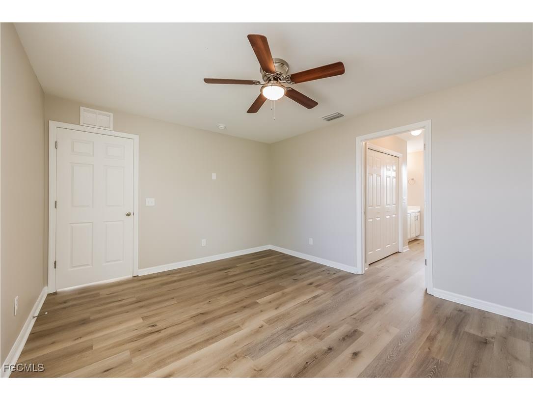 2910 36th Street SW Lehigh Acres FL 33976 2025015293 image8