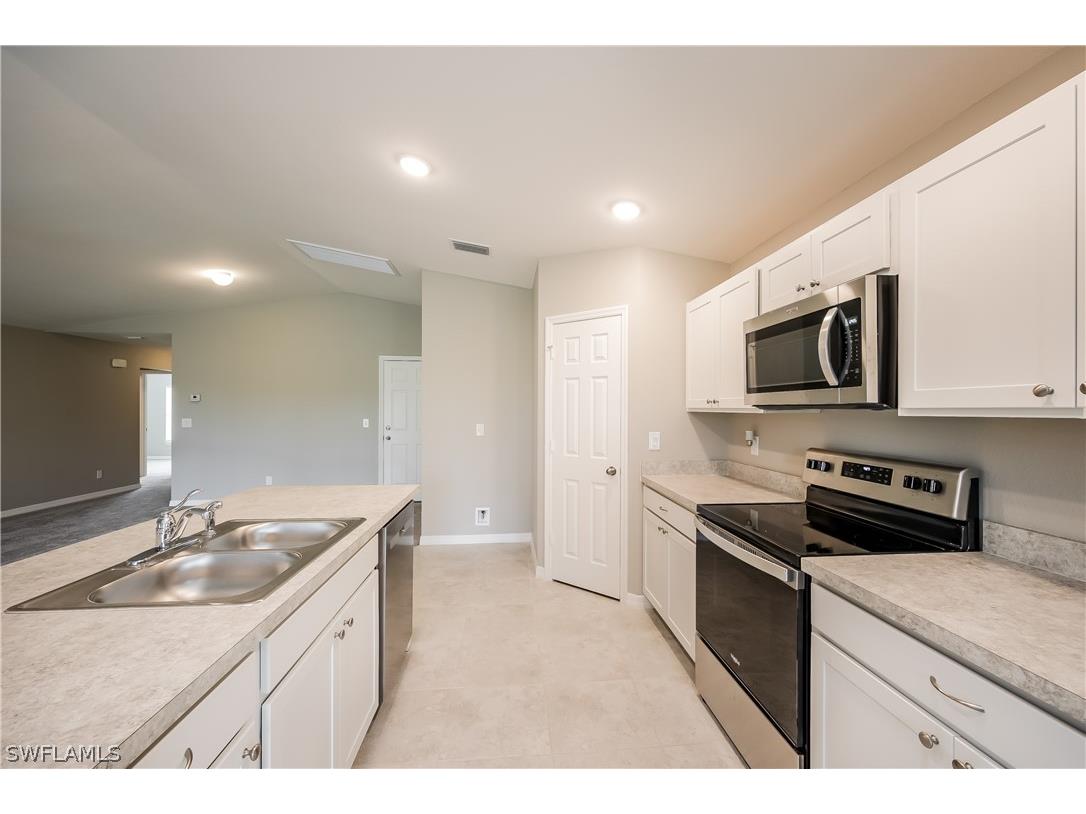 2910 57th Street W Lehigh Acres FL 33971 226012113 image5