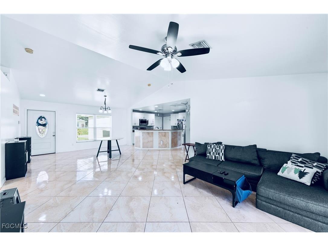 2910 65th Street W Lehigh Acres FL 33971 2025021029 image10