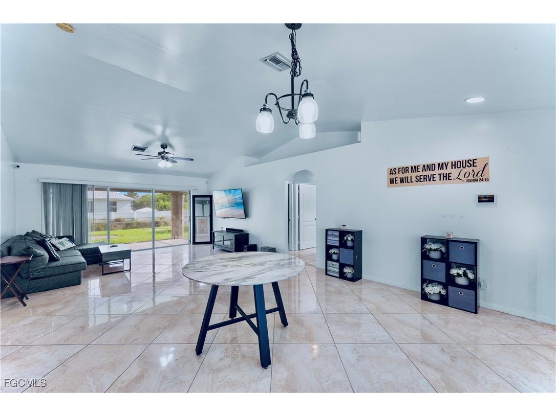 2910 65th Street W Lehigh Acres FL 33971 2025021029 image11