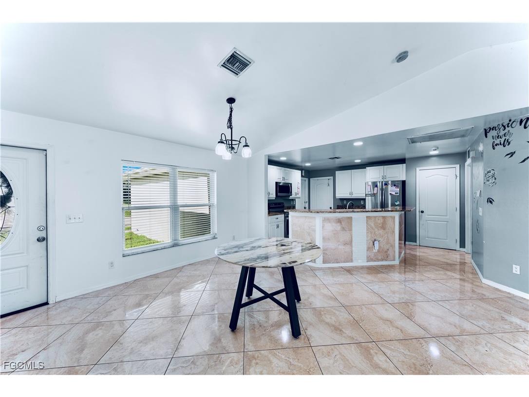 2910 65th Street W Lehigh Acres FL 33971 2025021029 image4