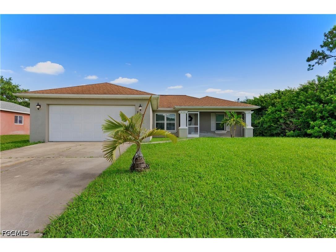 2910 65th Street W Lehigh Acres FL 33971 2026016211 image1