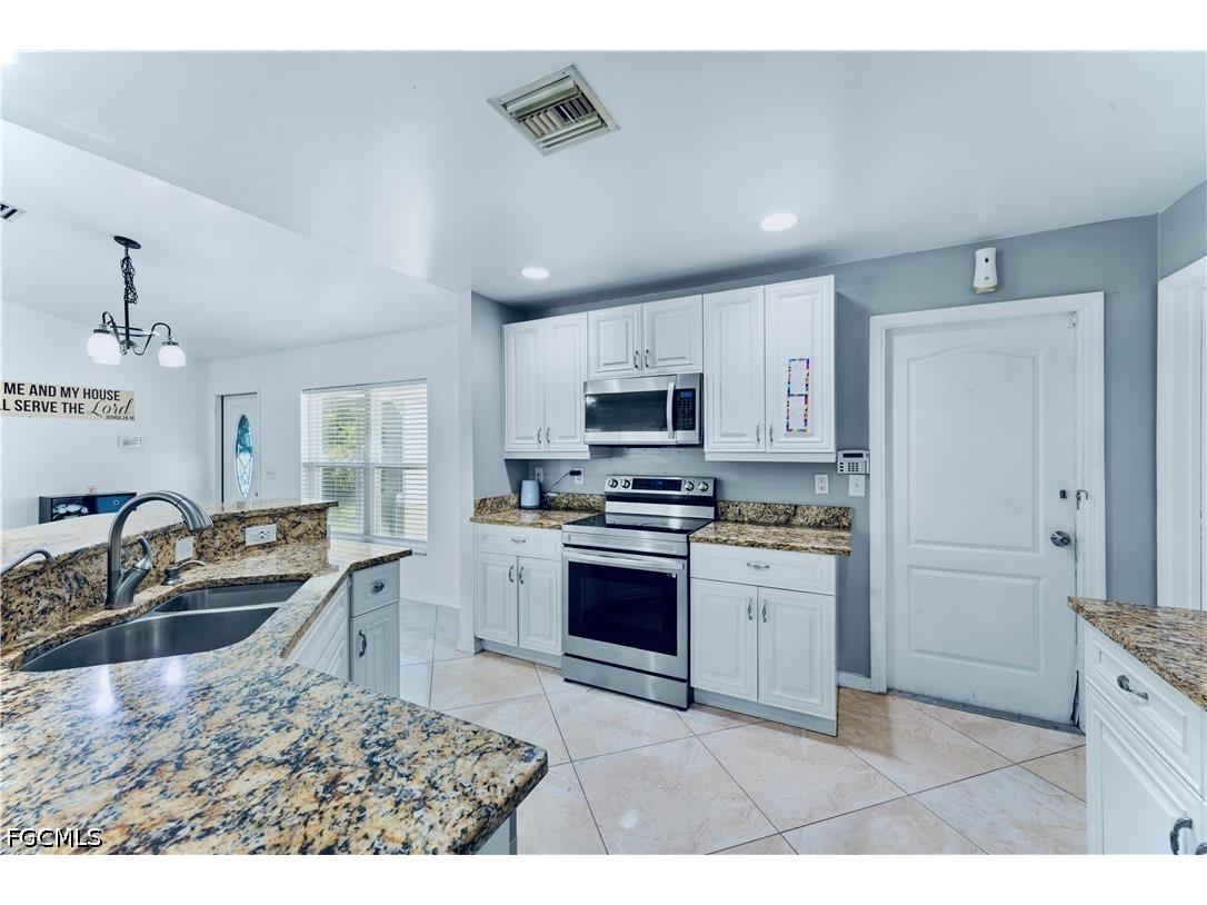 2910 65th Street W Lehigh Acres FL 33971 2026016211 image8