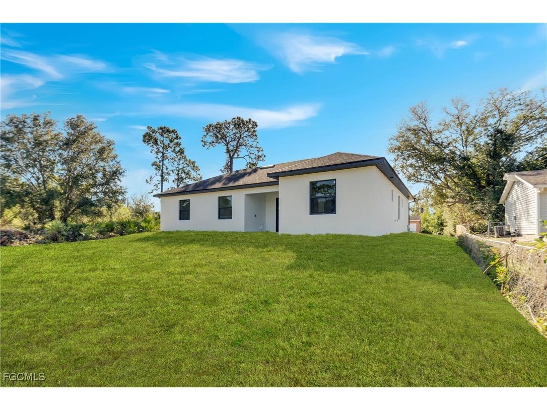2910 9th Street W Lehigh Acres FL 33971 2026005953 image25