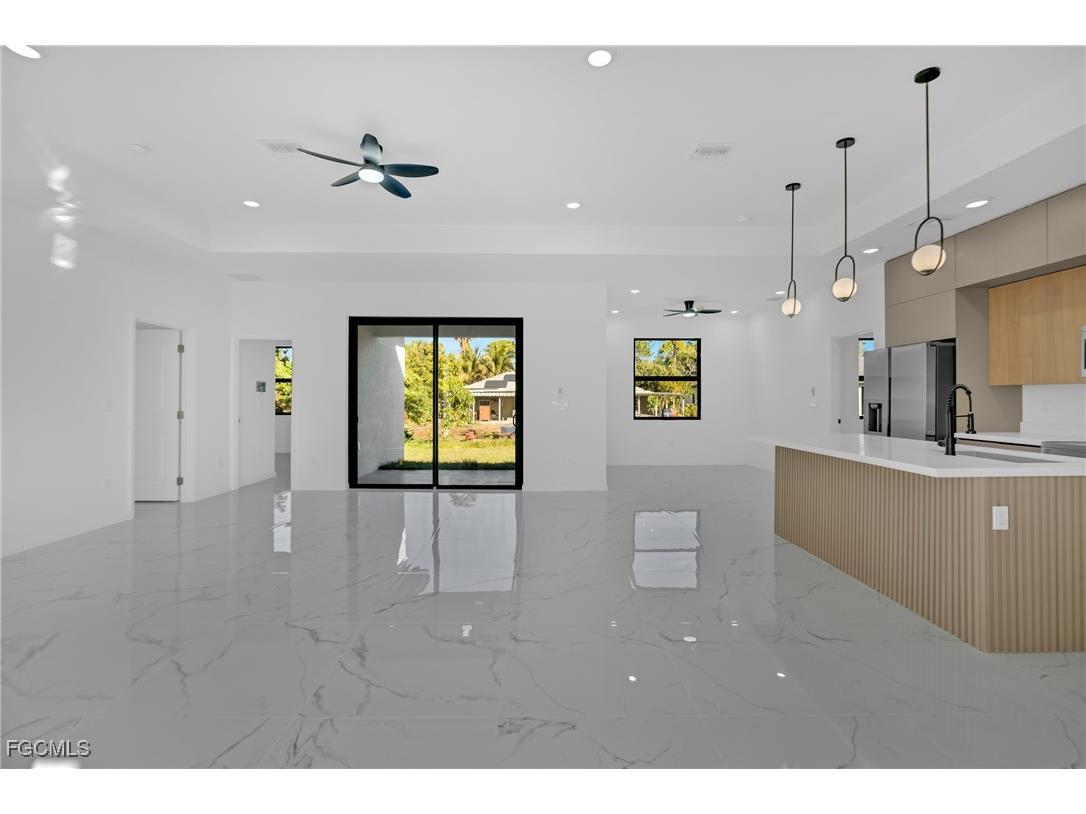 2910 9th Street W Lehigh Acres FL 33971 2026005953 image4