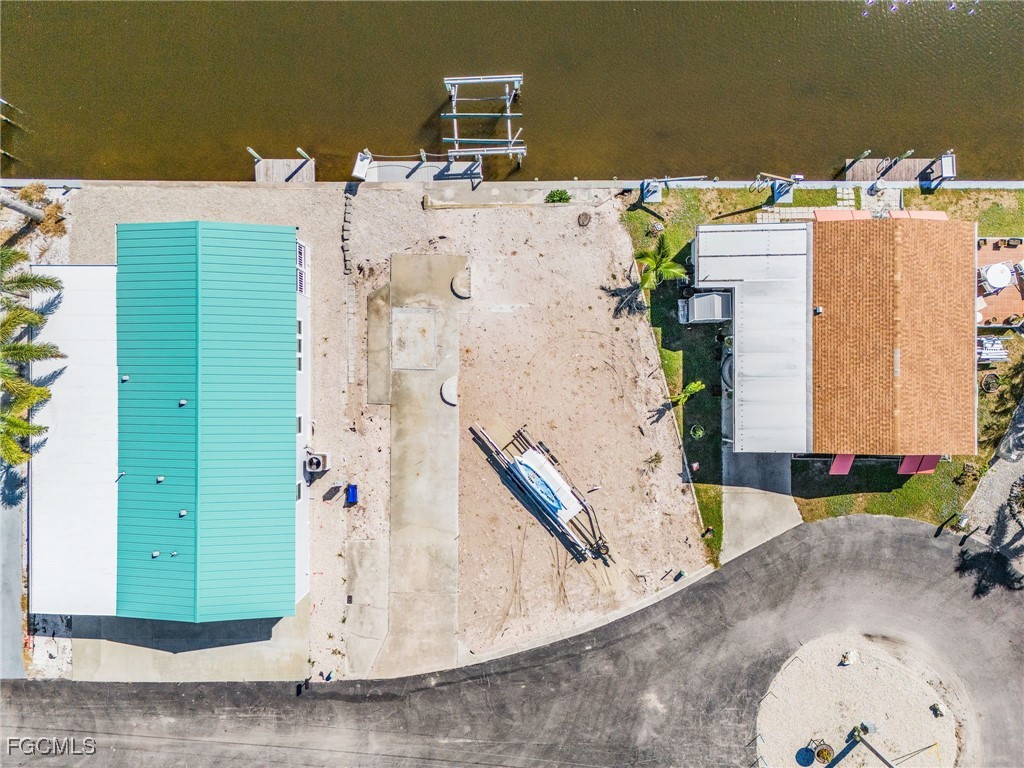 2910 Binnacle Lane Saint James City FL 33956 2025018591 image11