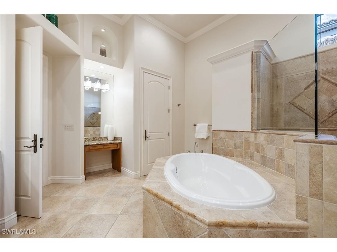 29100 Positano Lane Naples FL 34110 226000232 image15