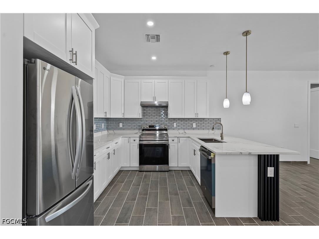2911 10th Street SW Lehigh Acres FL 33976 2026023952 image10