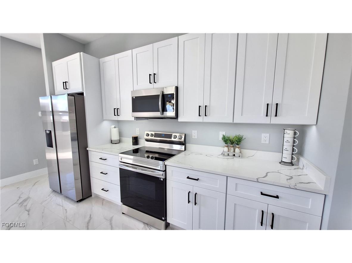 2911 22nd St Sw Lehigh Acres FL 33976 225033001 image8