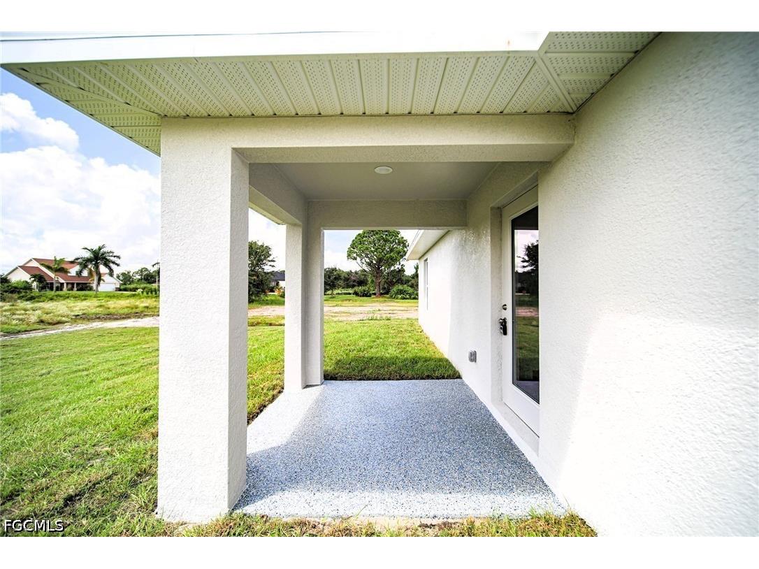 2911 30th Street W Lehigh Acres FL 33971 2026024045 image17