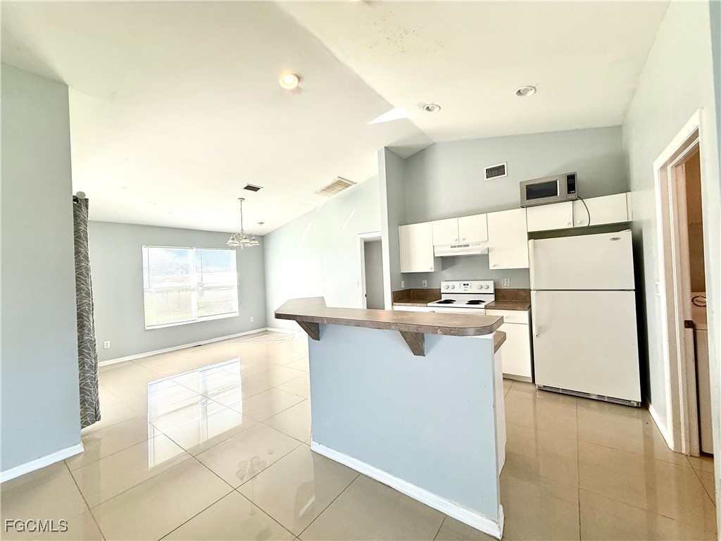 2911 40th Street SW Lehigh Acres FL 33976 2025013871 image5