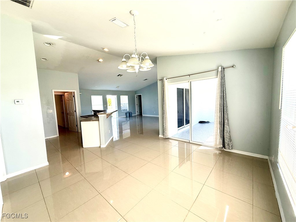 2911 40th Street SW Lehigh Acres FL 33976 2025013871 image6