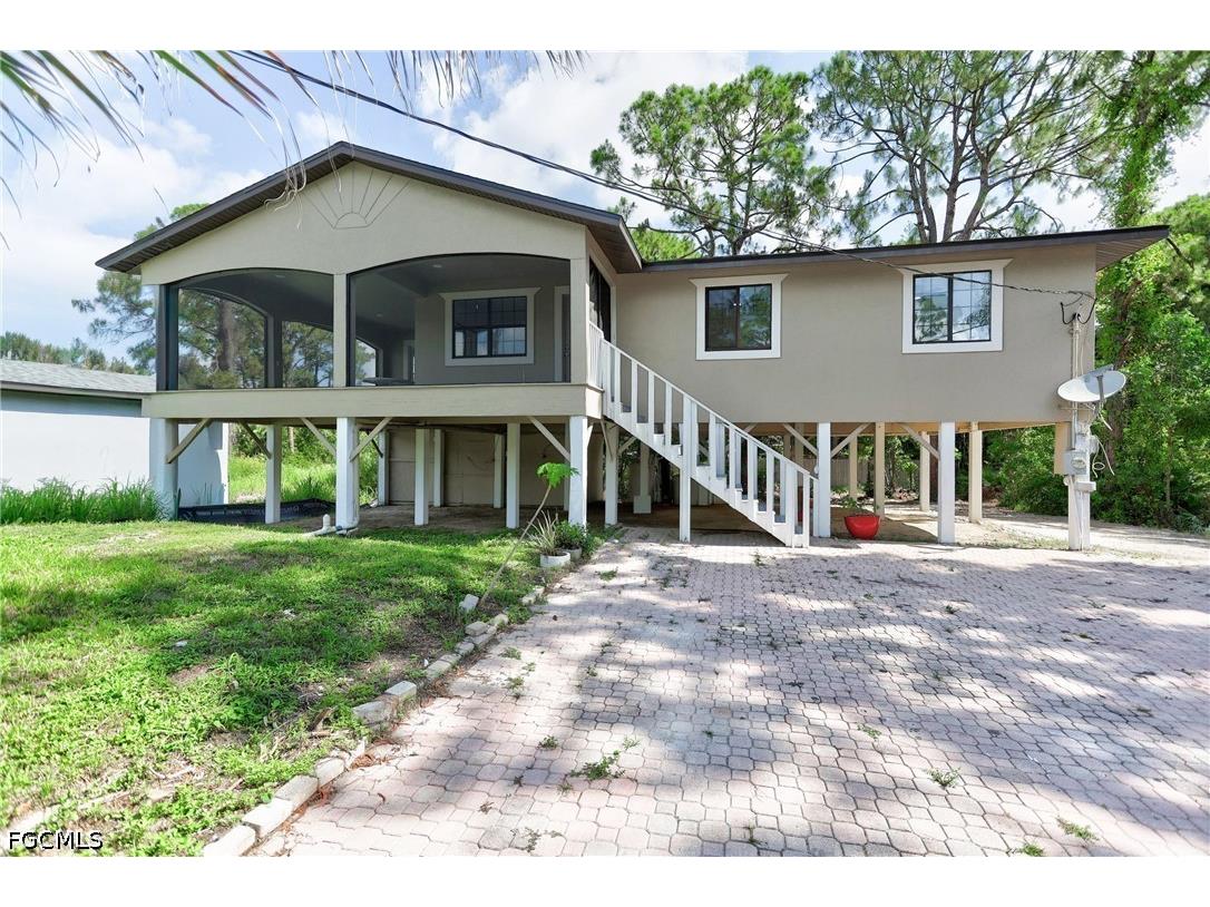 2912 15th Street W Lehigh Acres FL 33971 2026026846 image1