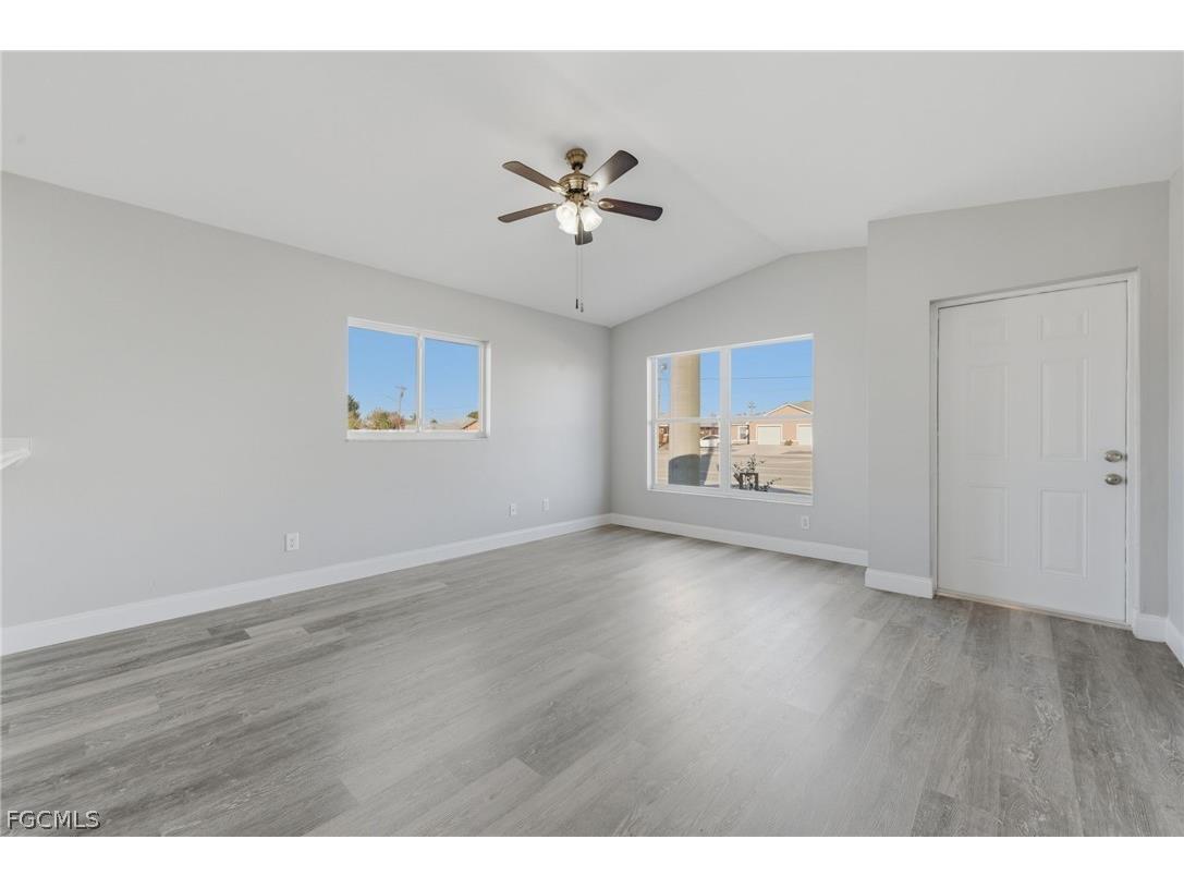 2912/2914 Santa Barbara Boulevard Cape Coral FL 33914 2026007079 image10