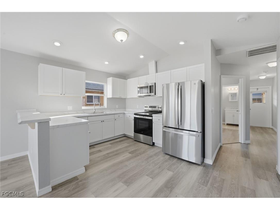 2912/2914 Santa Barbara Boulevard Cape Coral FL 33914 2026007079 image12