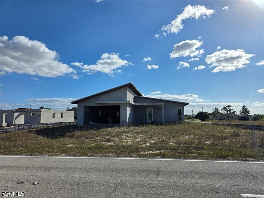 2912 Embers Parkway W Cape Coral FL 33993 2026020565 image1